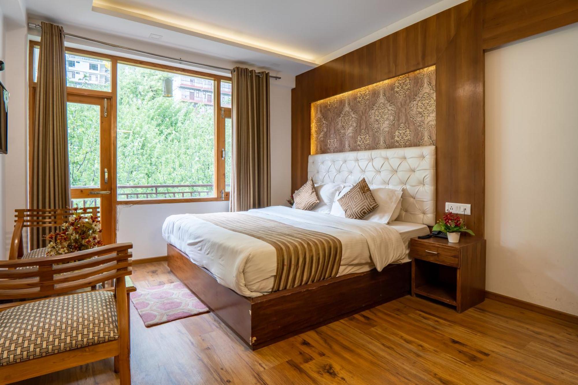 Pristine Inn Manali Eksteriør billede